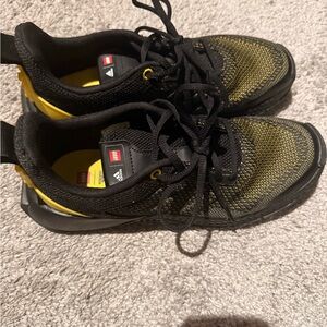 LEGOS ADITION Adidas Black and Yellow Tennis Shoes